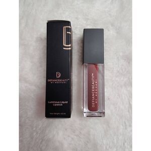 Defiancebeauty by Nechami Luminous Liquid Lipstick *Warrior*